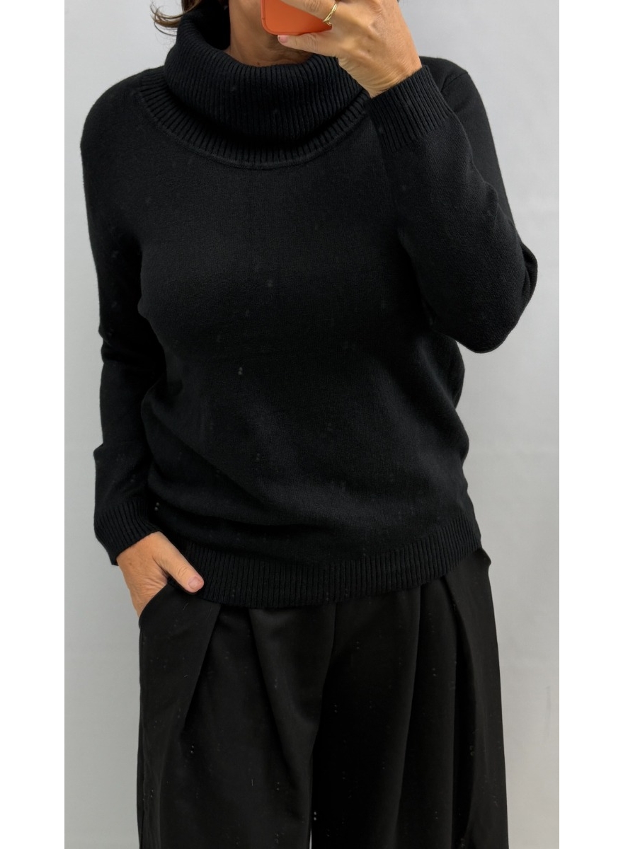 Trui met lange mouw en HANG coll Cora zwart