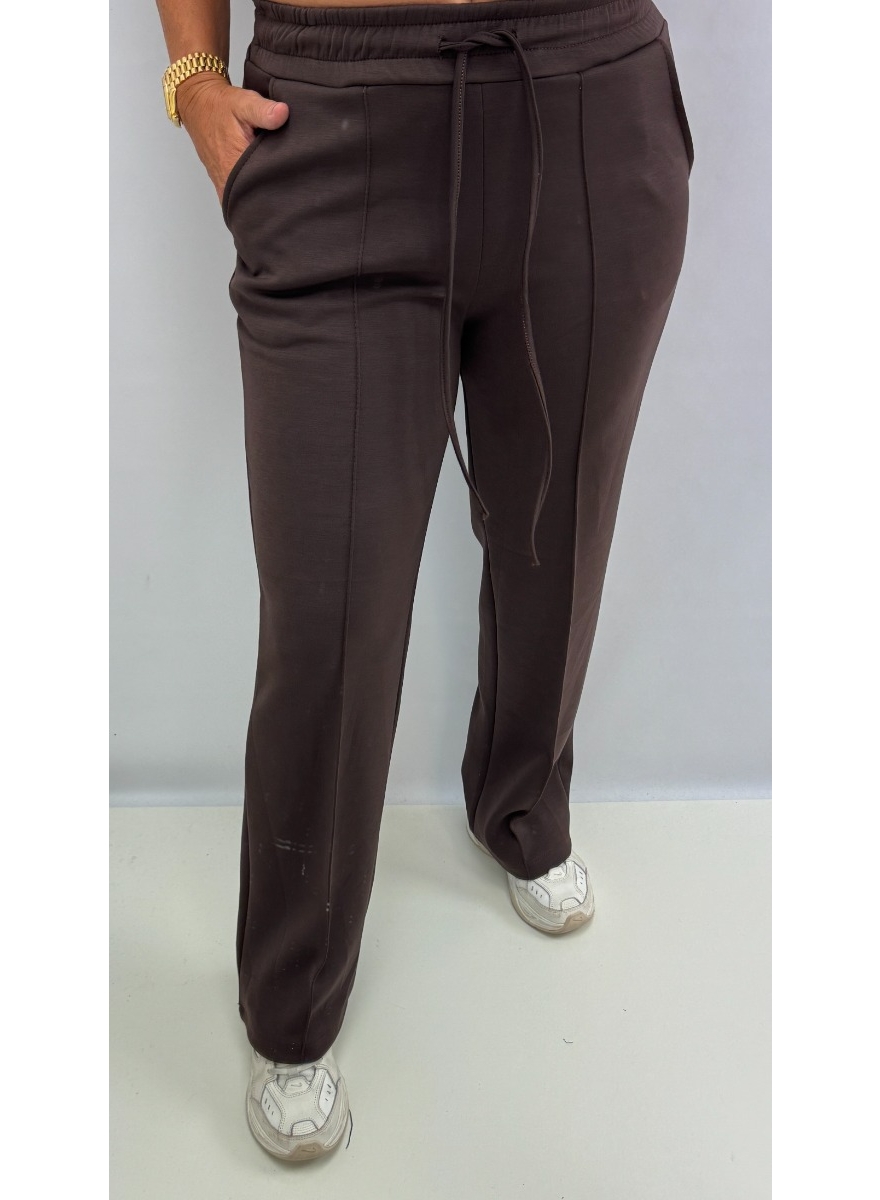 Broek van sweatstof met maten Rianna puur bruin. swd