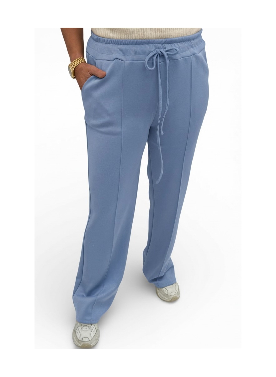 Broek met koord en naad Rhodé licht blauw.(SWD)