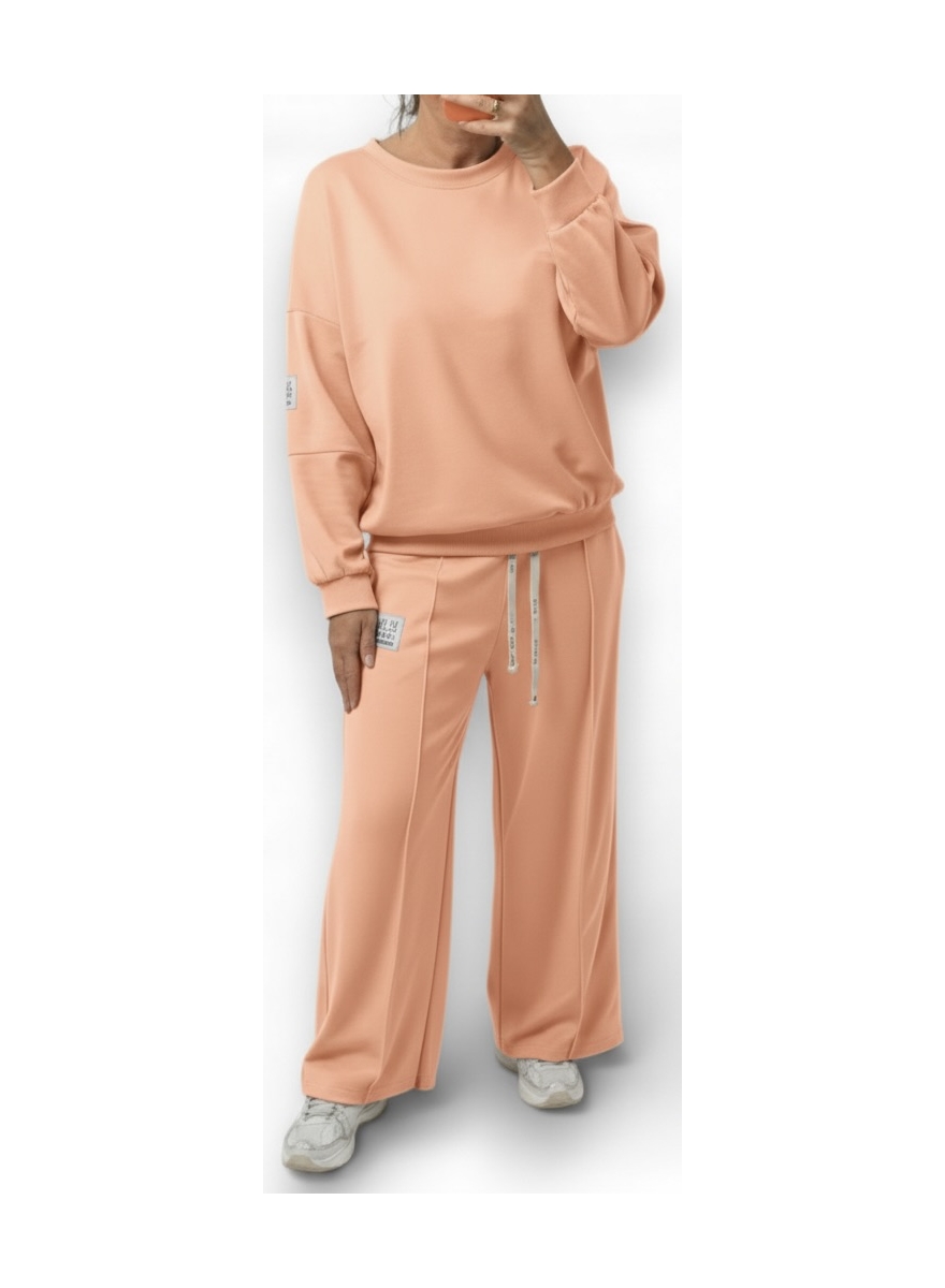 2-delig set met broek en shirt life isn't perfect peach