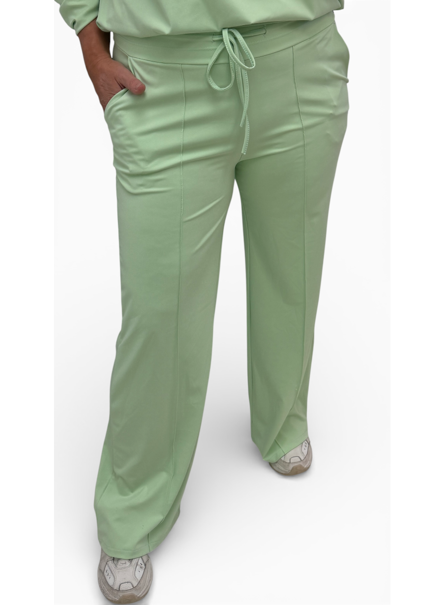Travelstof broek met rechte broekspijp Juliët licht groen (TVB)