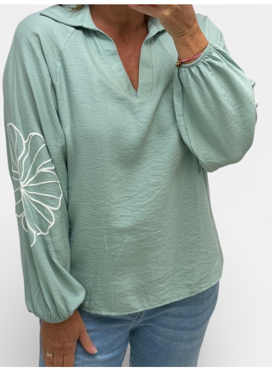 Blouse met kraag en borduursel Anthea jade groen