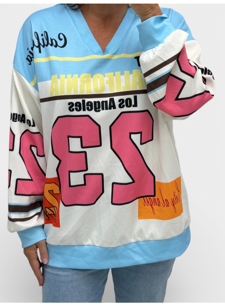 California trui size plus licht blauw