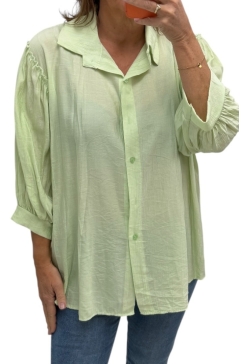 Blouse met pofmouw en knopen Loes licht groen