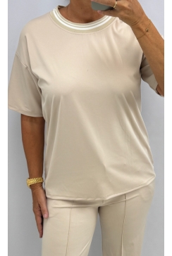 Travelstof shirt met ronde hals en bies Feline beige. ttsb