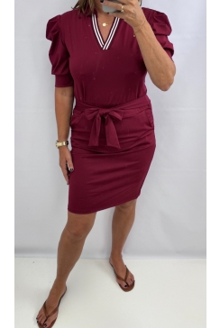 Travelstof strik koord jurk met BIES en v-hals Ellie bordeaux. jtsb