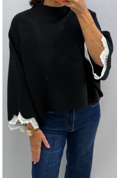 Poncho met kant aan de mouw zwart (M0-4497L-BZ)