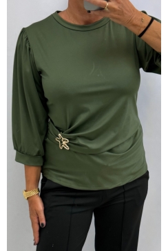 Travelstof shirt met knoop aan de onderzijde Sterretje army. ttsb