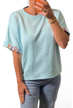 Basic soft shirt met love hearts op de mouw mint