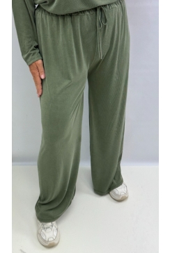 Broek met rechte broekspijp en koord Molly army. tkd