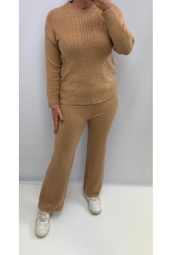Fijngebreide set met ziggie trui en broek camel (HC-552)