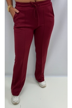 Broek van sweatstof met maten Rianna donkerrood. swd