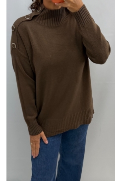 Trui met opstaande boord en knopen op de schouder Evi bruin