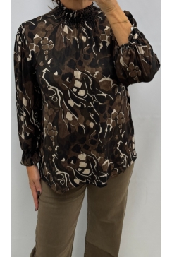 Blouse met smock hals en dierenprint bruin