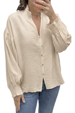 Blouse met opstaande ruffle kraag en smock mouw Wiesje beige
