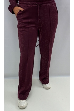 Broek van sweatstof met maten Pammie panterprint wijnrood