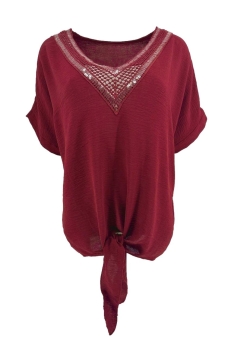 Blouse met knoop aan de onderzijde en lovertjes bordeaux