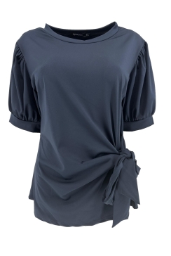 Travelstof shirt met knoop aan de onderzijde Magda donker blauw. ttsb