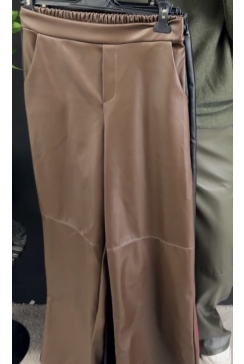 Leather-look broek met zakken Lilith bruin