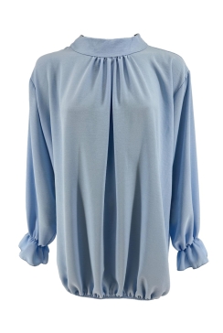 Blouse met ronde hals en knopen in de hals Nikki licht blauw. SALE