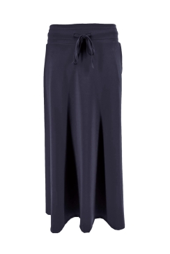Uitlopende travelstof rok met koord April donker blauw. tsb