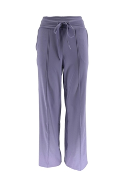 Travelstof broek met rechte broekspijp en naad Bibi lavendel.(btsb). SALE